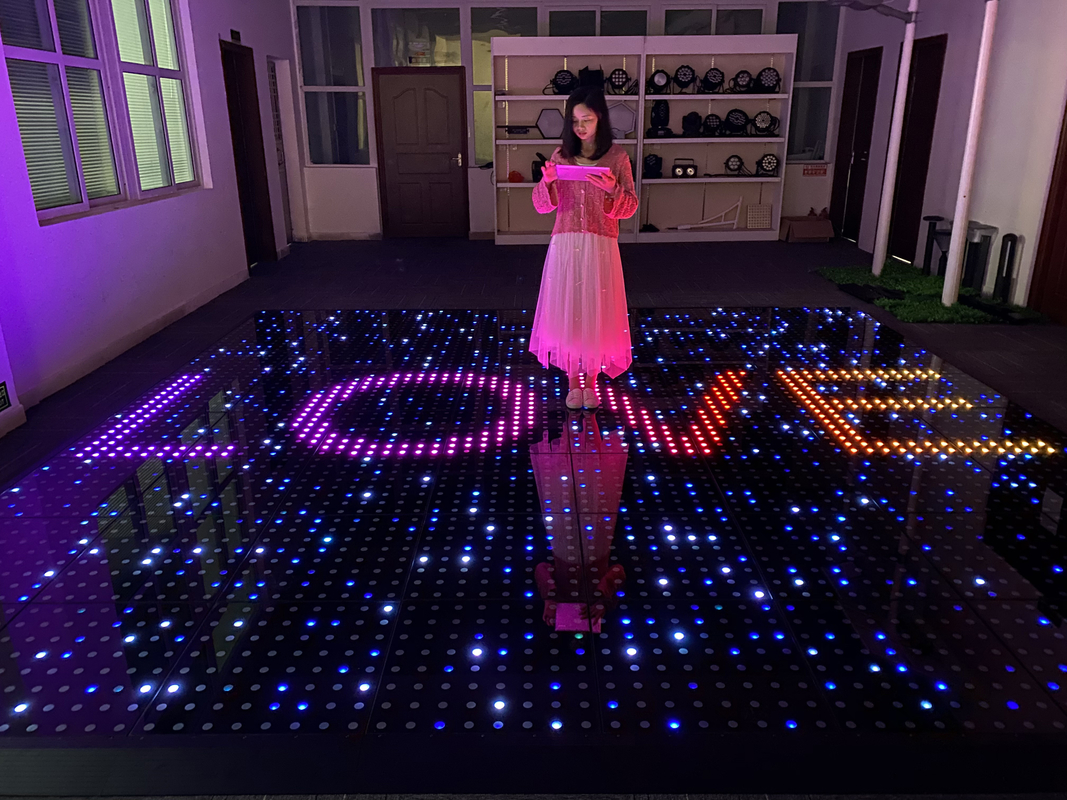 15W RGB LED Сцена Танцевальный пол ABS Жилье Для клуба